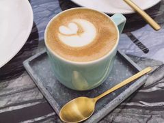 -UNI UNI(环亚凯瑟琳店)