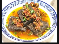 臭豆腐-禄鼎记·排队俩小时都要吃的酸菜鱼(石牌桥店)