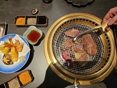 -铭牛烧肉·和牛海鲜自助(高新月牙湖店)