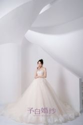 -予白婚纱礼服馆