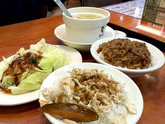 -胡须张鲁肉饭(美食文化馆店)