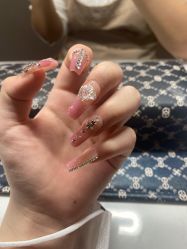 -UGIRL有个美甲