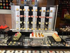 -怡咖啡海鲜自助餐厅(浦东香格里拉店)