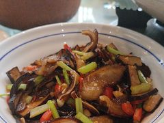 -野渡坡·极致湘菜·庭院餐厅(汉阳店)