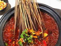 红锅串串-钢管厂歆瑞源油卤串串香(春熙路太古里店)
