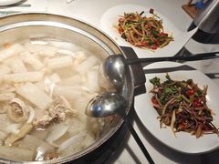 -三个椰子·现砍椰子鸡(金源CBD店)