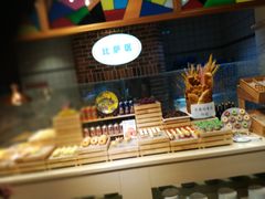 面包甜点陈列柜-比尔森韩式烤肉自助(国商店)