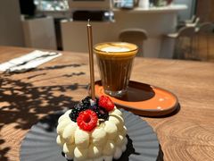 -潮一不贰·法式甜品·生日蛋糕·西式简餐(外滩店)