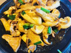 猪肚菇炒鱿鱼-原製原味(普陀山磐龙店)