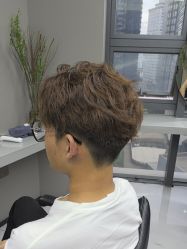 -宫铭烫发染发接发店