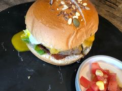 -HIGH FIVE哈福手工汉堡(桂林路店)