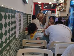 用餐区-捌贰虾蟹·江湖菜馆(江汉路店)