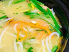 云南过桥米线-云海肴·汽锅鸡·云南菜(高德置地店)