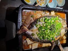 -夯鱼烤鱼·尔滨地标美食(中央商场店)