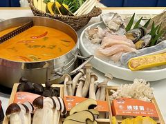-樾餐厅泰式海鲜火锅(民歌湖店)