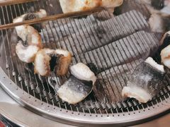 -围炉肉舍•炭烤活鳗•丹东海鲜烤肉(步行街店)