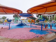 -乐华城·88度温泉乐园