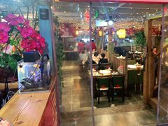 大堂-三个大叔烤羊肉串·炭炉砂锅菜(西三旗店)