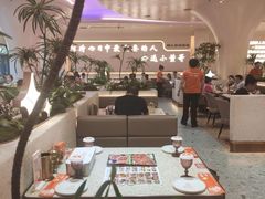 -小董哥烤串·爆汁大油边(故宫店)
