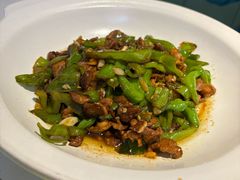 -阿瓦山寨·湘菜现炒·剁椒鱼头王(咸阳总店)