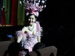 -金东尼人妖秀