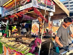 -滨海尚泰美食广场