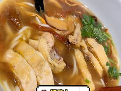 老鸡野生菌米线-云味馆·云南菜·云南米线(景田店)