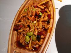 有鱼的鱼香肉丝-额娘·现烙春饼烤鸭(太原总店)