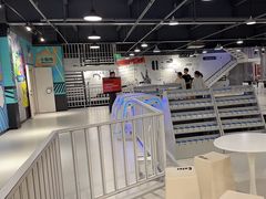 -极限PLAY运动娱乐新世界·团建派对潮玩休闲馆·室内蹦极高空游乐园