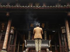 -峨眉山报国寺