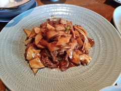杏鲍菇爆牛肉片-丽江金茂凯悦臻选酒店-滇香馆