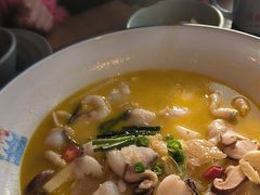 -蜜桃餐厅·伴山(湖滨商业街店)