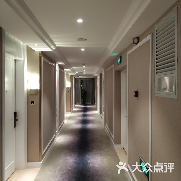 杭州临平美居酒店
