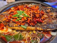 -鸣记脆皮烤鱼·海鲜烤鱼(三八广场店)