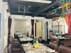 大堂-LESCEDARS Brasserie Bistro香柏树