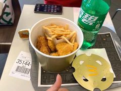 -麦当劳(长江西路得来速店)