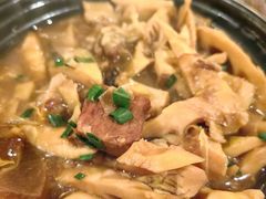 -临街徽菜馆·正宗黄山味