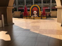 -王府井奥莱临潼小镇(临潼店)