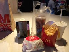 -麦当劳(哈西万达店)