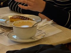 -Majestic Café