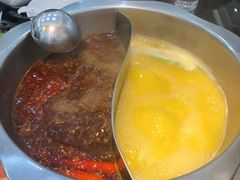 养生金汤小米鸳鸯锅-红菇坊鲜汤火锅(北站店)