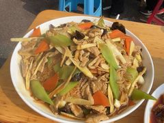 锅巴肉片-柏合黄记豆腐皮饭店