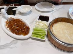 -梅利汴京烤鸭•开封豫菜地标店(东大街店)