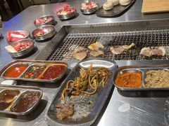 -马路牙子烧烤音乐酒馆(望京店)