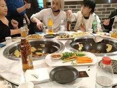 -哈尔滨烧烤·山河村铁锅炖(交大店)