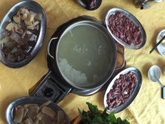 -五洞培记山庄·鲜牛肉火锅