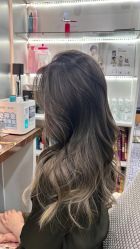 -Tloml salon
