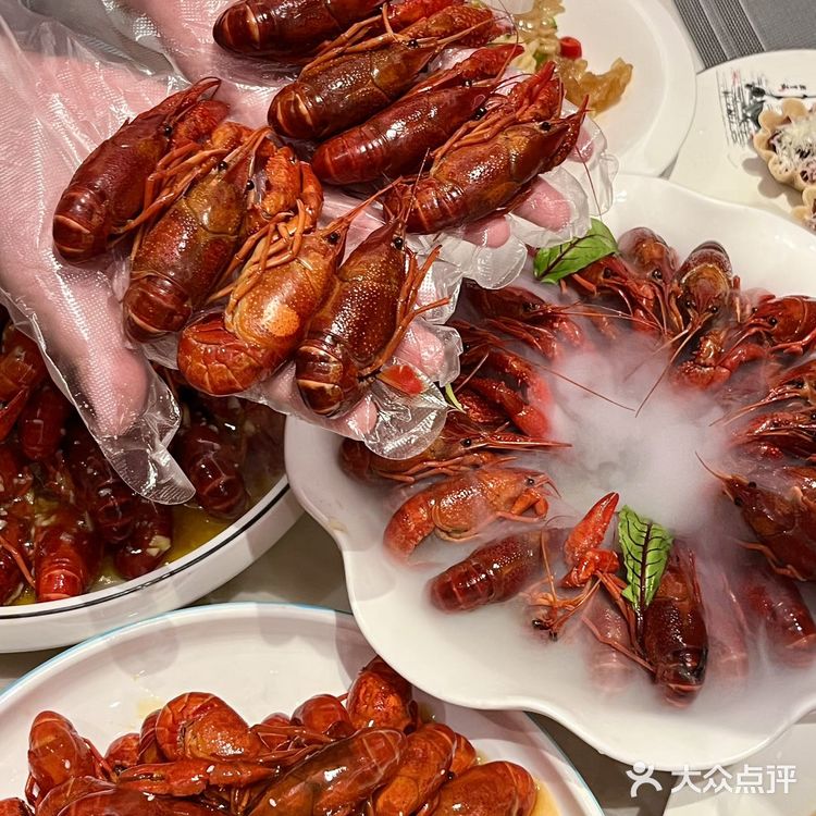 洛阳!夏天的快乐被我找到了!!小龙虾吃到爽!