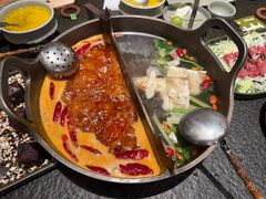 -三出山火锅(南京万象天地店)