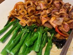 芥兰炒鲜鱿鱼筒-大门水乡·顺德菜